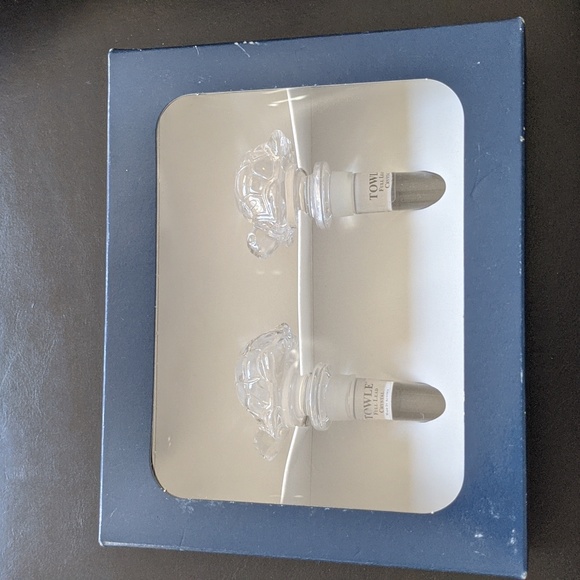 Turtle Crystal Bottle Stoppers Set - Picture 3 of 5